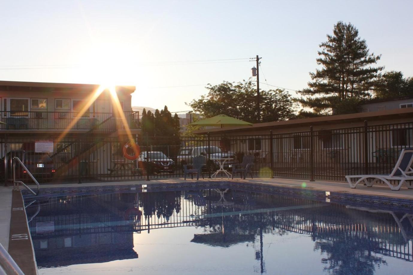 Flamingo Motel Penticton Exteriér fotografie