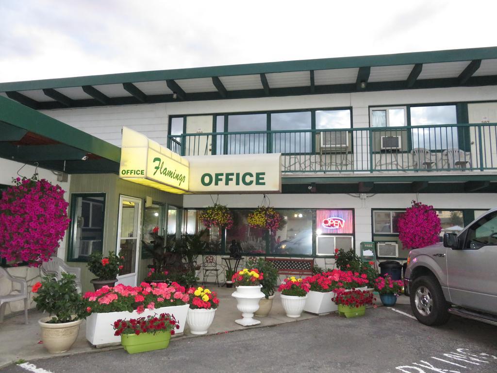 Flamingo Motel Penticton Exteriér fotografie